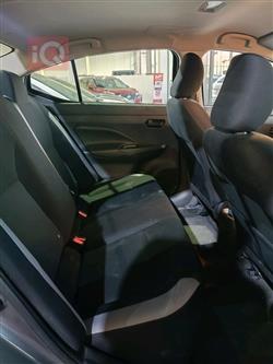 نيسان فيرسا